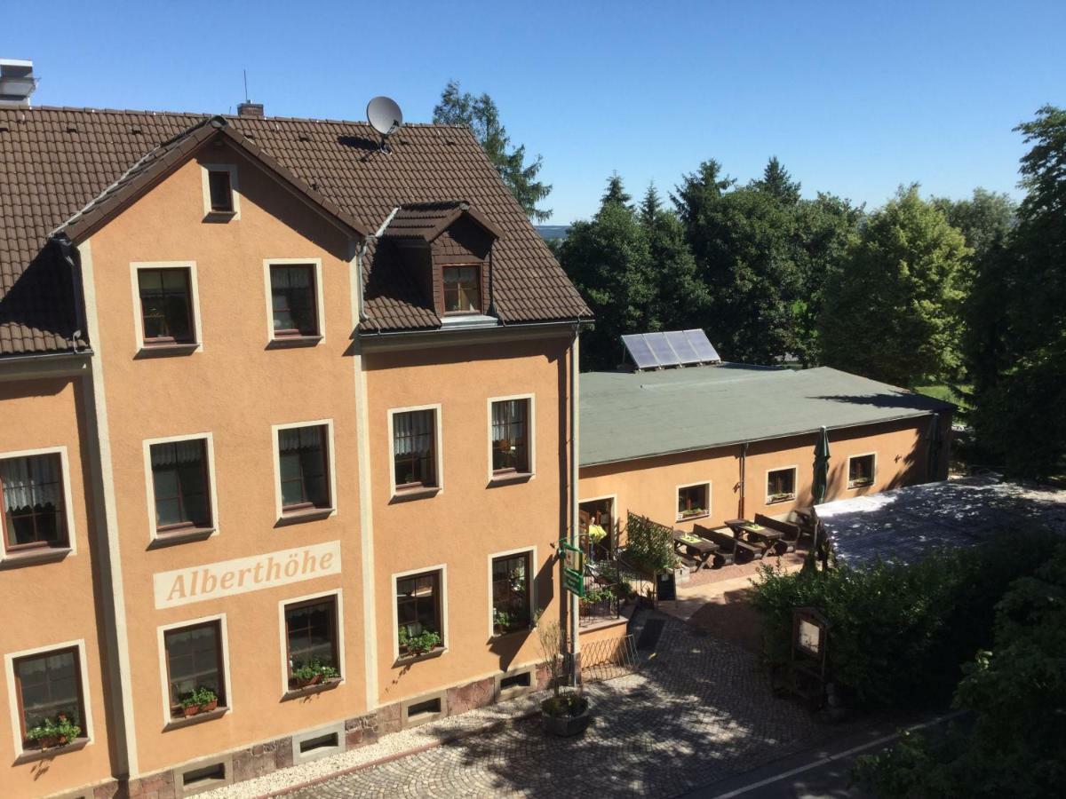 Waldgasthof&Hotel Alberthöhe Lichtenstein  Eksteriør billede